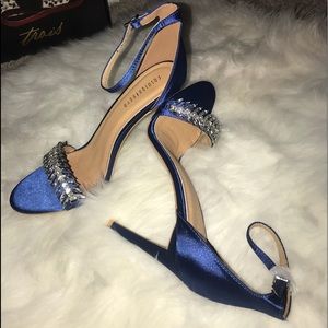 Navy blue heels